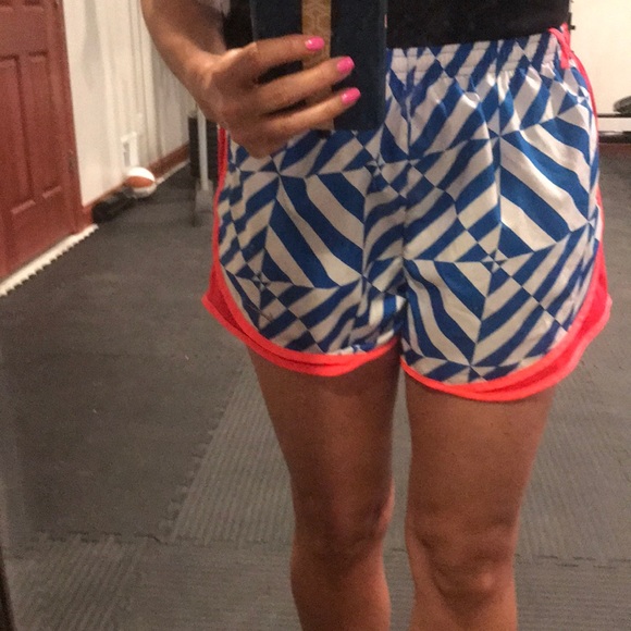 Nike Dri Fit shorts - Picture 7 of 8